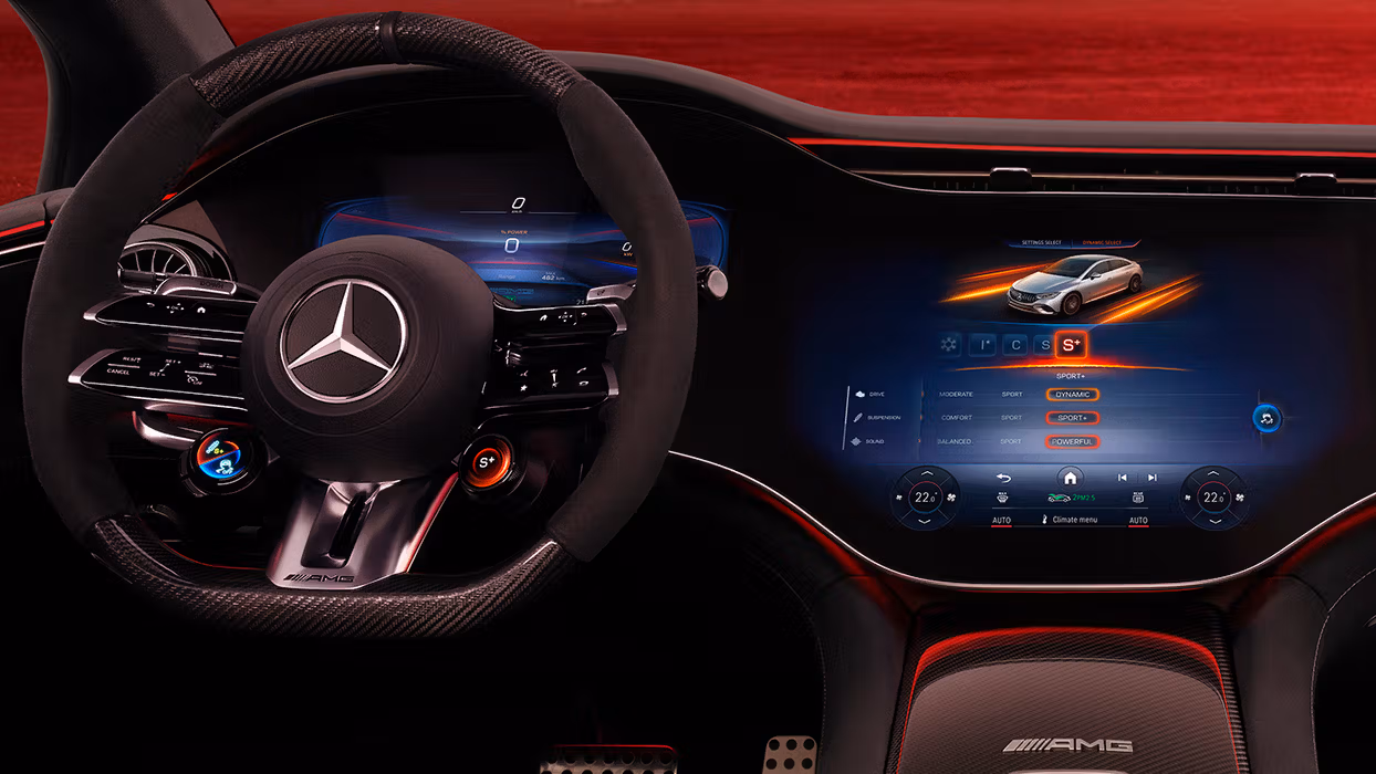 Hyperscreen and performance steering wheel of the Mercedes-AMG EQE 53 4MATIC.
