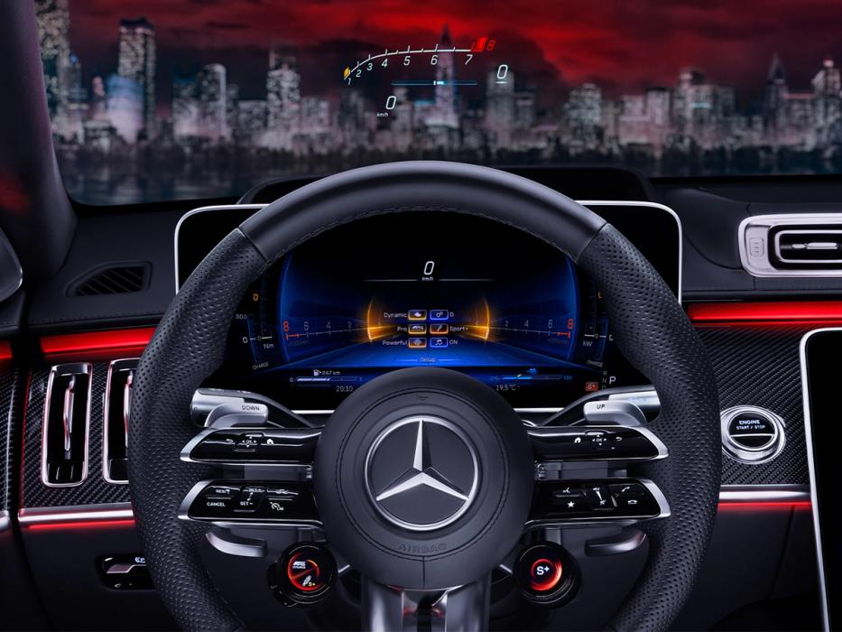 Das Performance Lenkrad einer Mercedes-AMG S 63 E PERFORMANCE