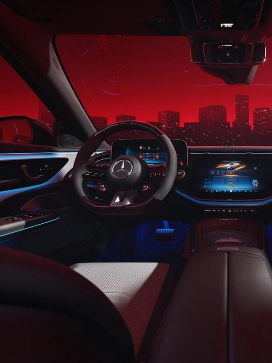 Fahrerkonsole Mercedes-AMG E 53 Limousine.