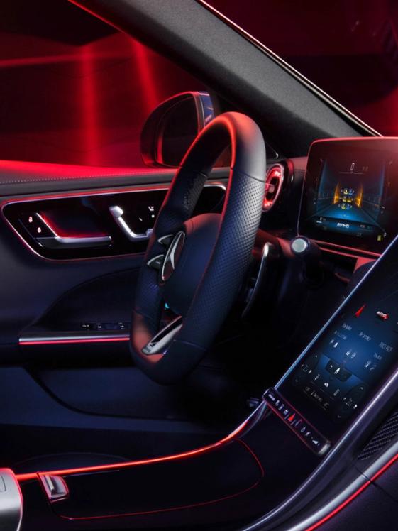 Performance Lenkrad des Mercedes-AMG C 43 T-Modells