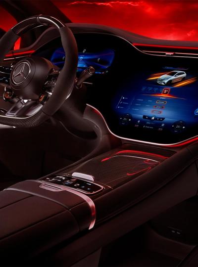 Interieur eines Mercedes-AMG EQE 53 SUV's.
