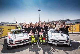 The entire AMG GT racing team including the 2 winning cars