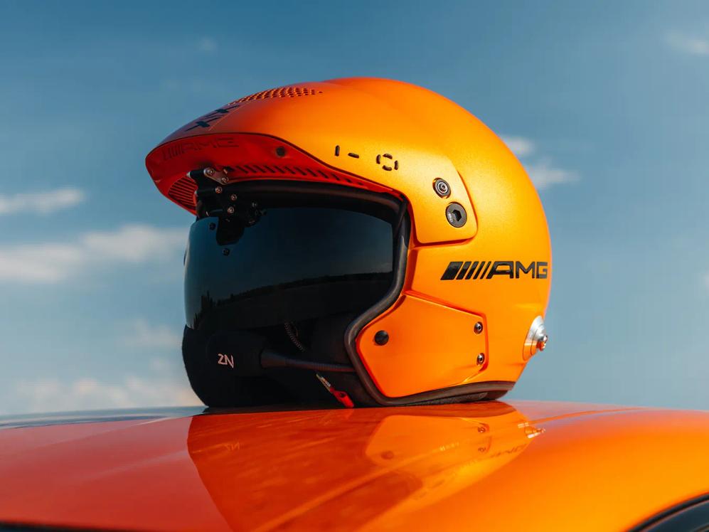 Concept AMG GT XX helmet on the bonnet of the car