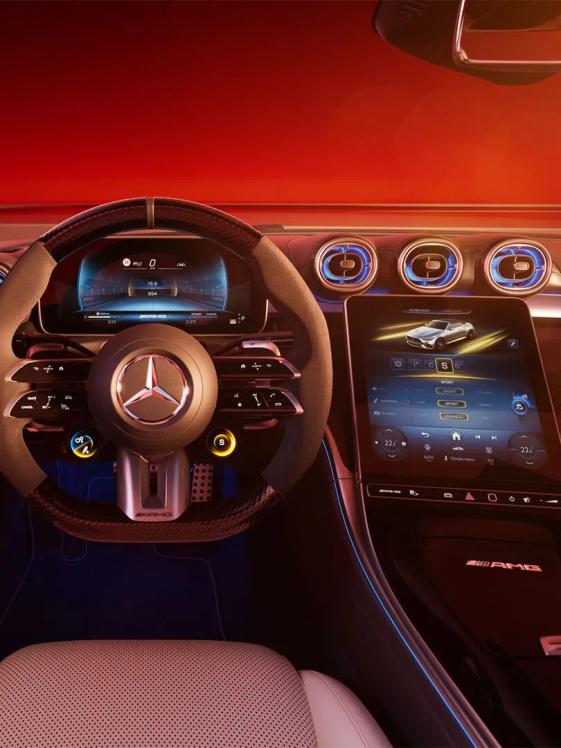 Dashboard und Konsole Mercedes-AMG CLE 53 4MATIC+ Cabriolet Limited Edition