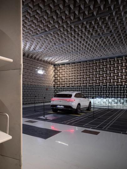 Der neue Mercedes-AMG EQE 350