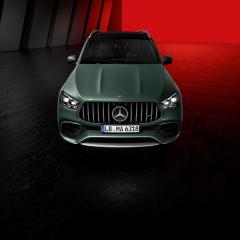 Ein Mercedes-AMG GLE 63 S SUV von oben.