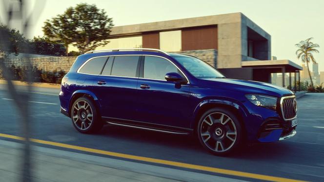 The picture shows the new Mercedes-AMG GLS 63 4MATIC+ in blue