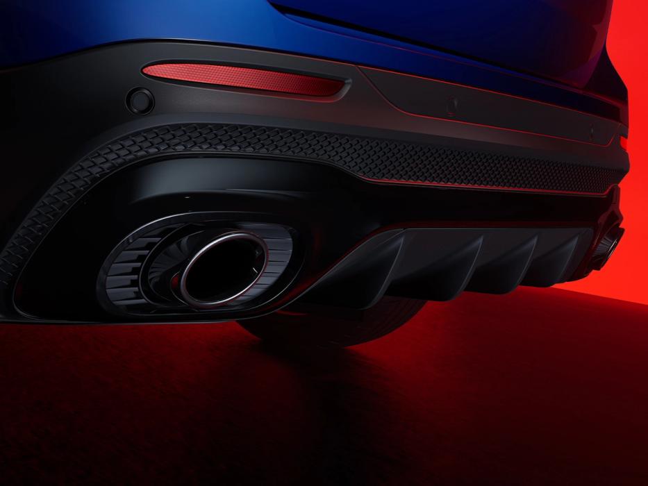 Auspuffanlage des Mercedes AMG GLB 35 SUV.