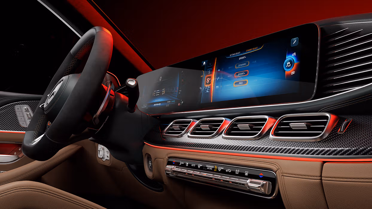 Bordansicht des neuen Mercedes-AMG GLE 63 SUV.