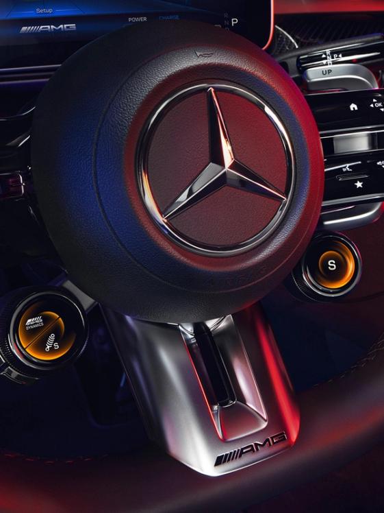 Performance Lenkrad des Mercedes-AMG C 43 T-Modells