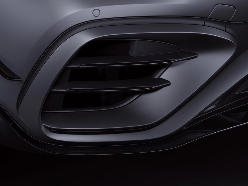 Nahaufname des flic integriert im neuen Mercedes-AMG GLA 45 S 4MATIC+.