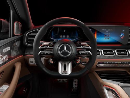Bordansicht des neuen Mercedes-AMG GLE 63 SUV.