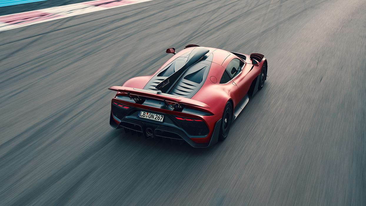Der Mercedes-AMG ONE auf der Rennstrecke