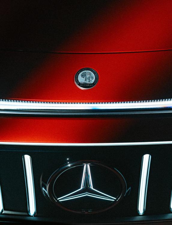 Close-up of the AMG crest on the bonnet
