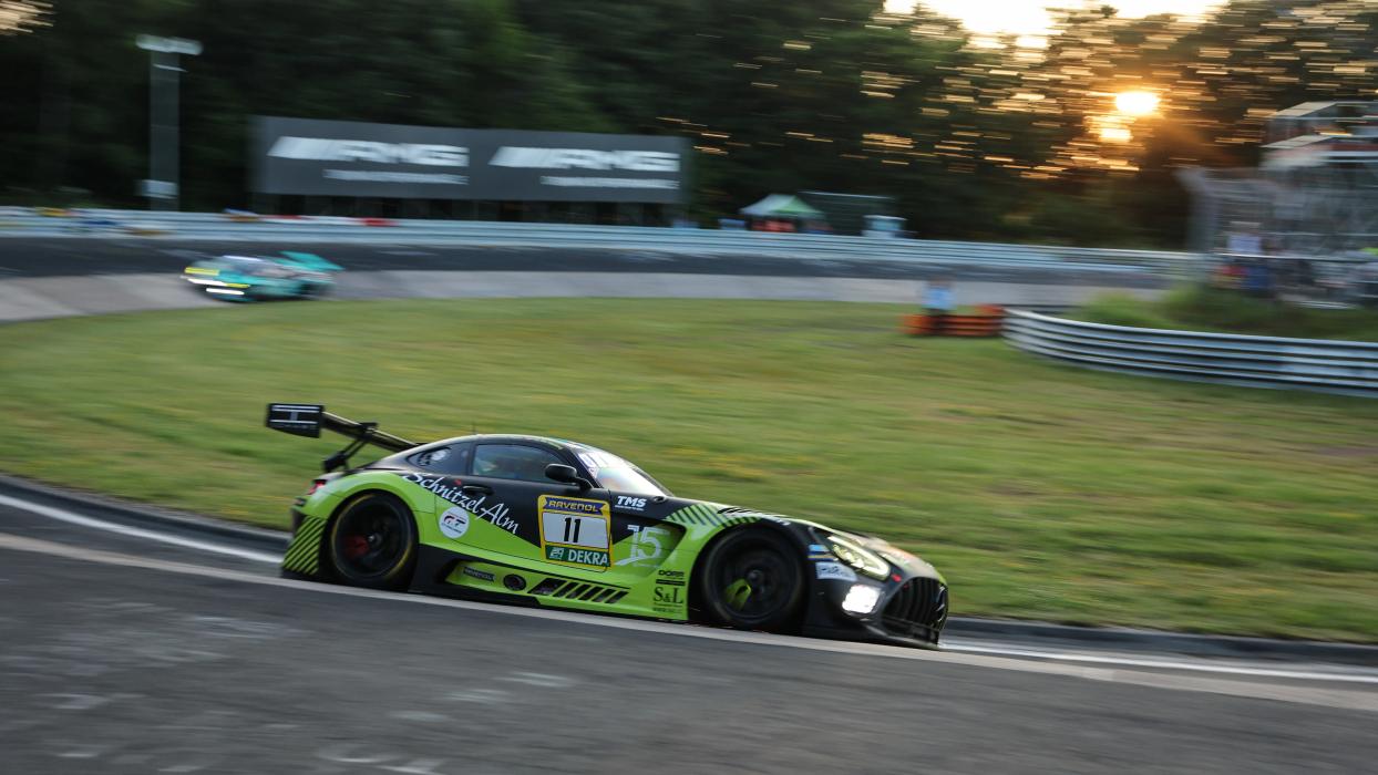 Cornering of a Mercedes-AMG GT at the Nürburgring 2025