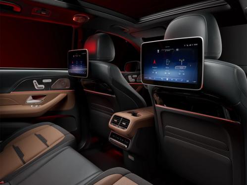 Bildschirme an der Rückseite der Vordersitze des neuen Mercedes-AMG GLE 63 SUV.
