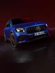 Mercedes AMG GLB 35 SUV von vorne.