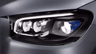 Die Scheinwerfer des neuen Mercedes-AMG GLE 63 SUV.