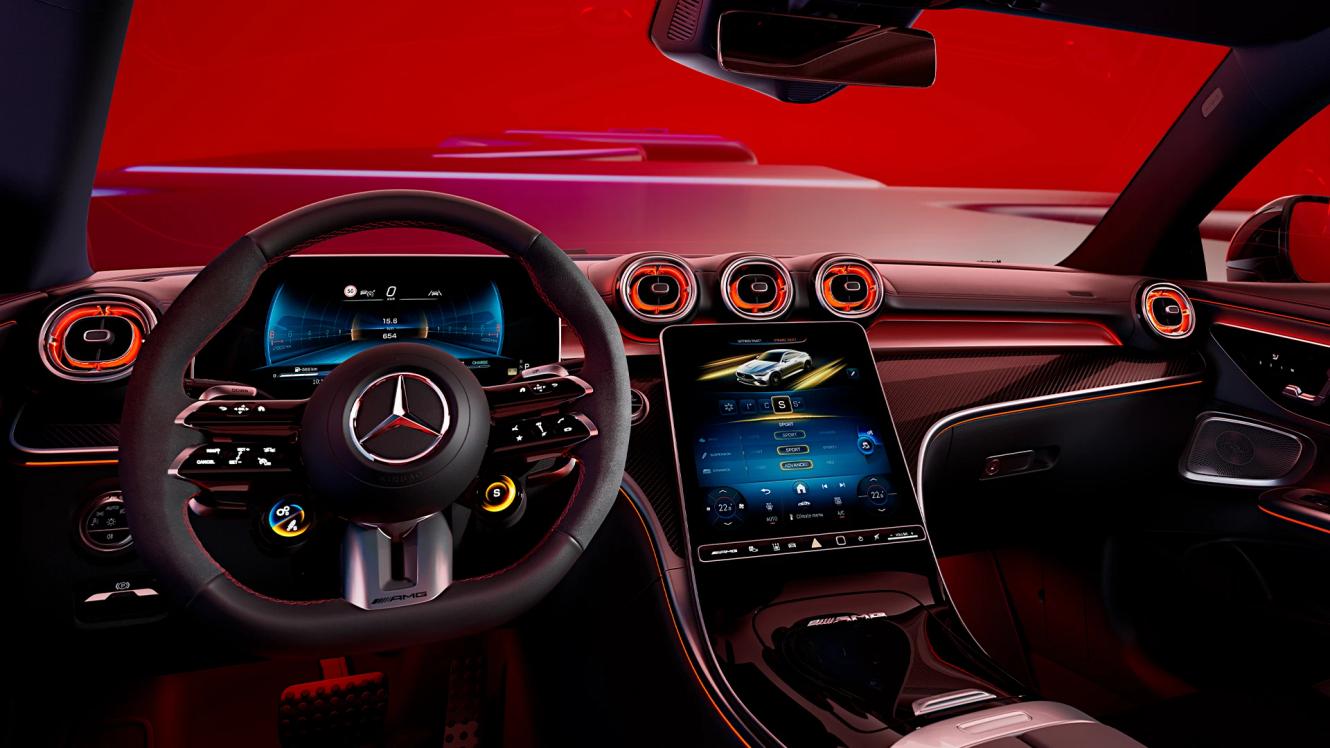 Dashboard und Konsole des Mercedes-AMG CLE Coupés