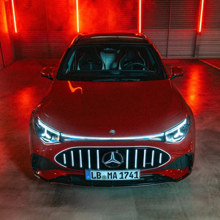 The front of the Mercedes-AMG CLA 45 4MATIC+ Shooting Brake