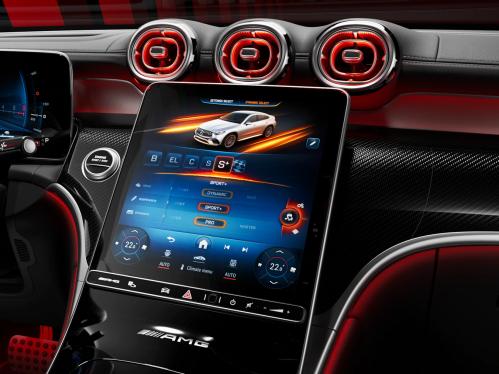 Mediabar des Mercedes-AMG GLC Coupe 63 S E.