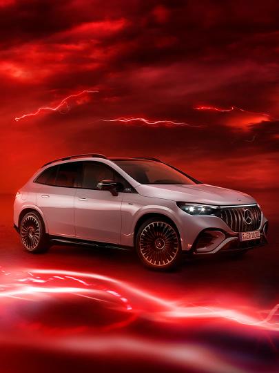 Mercedes-AMG EQE 53 4MATIC+ SUV.