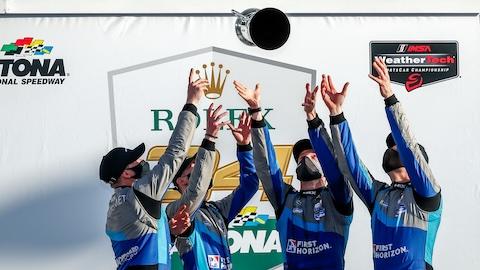 AMG GT drivers throw their trophy in the air
