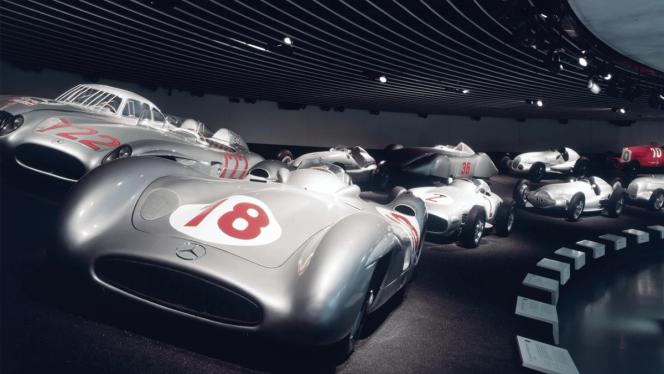 Pictures of Formula 1 cars over the years